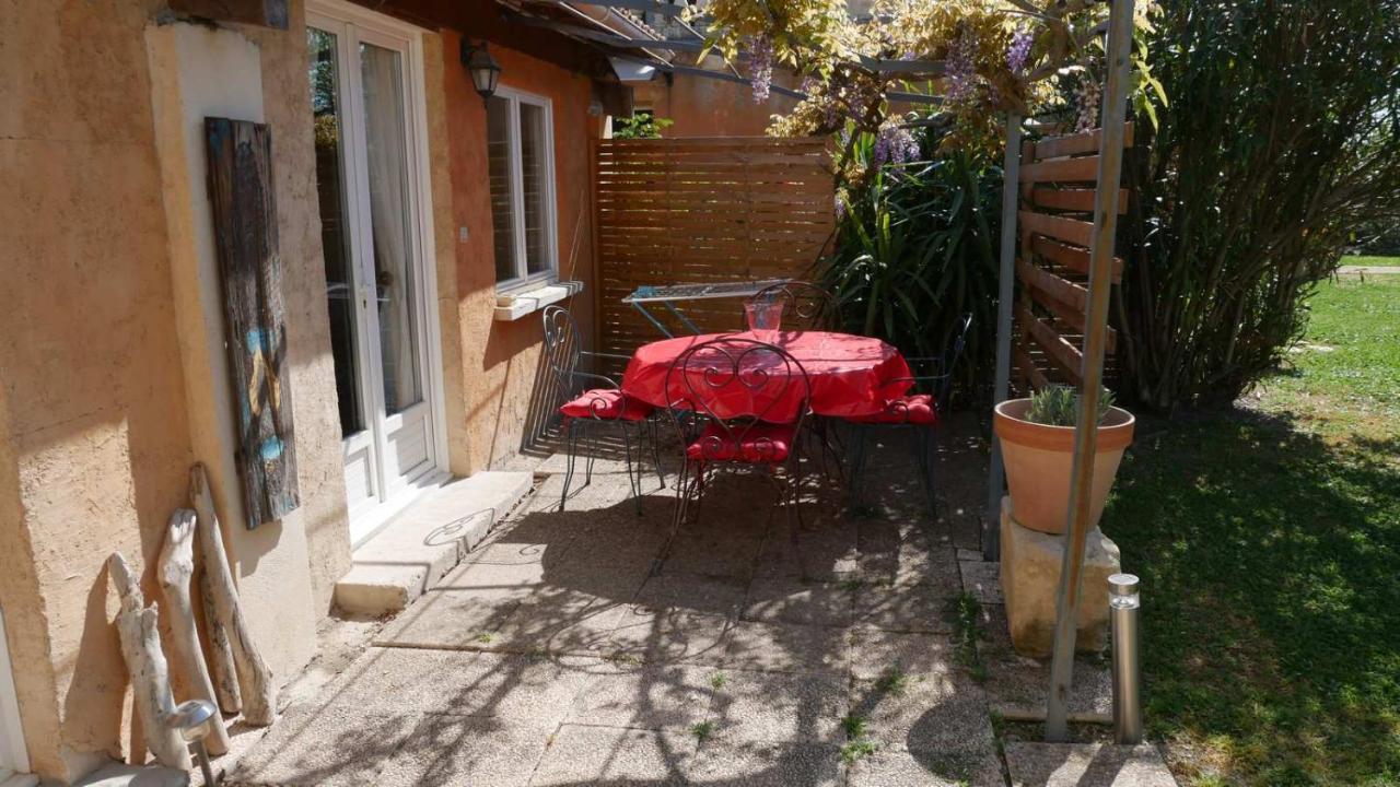 Apartament Mas Maurane - Les Lavandes Aux Portes D'Arles Tarascon Zewnętrze zdjęcie